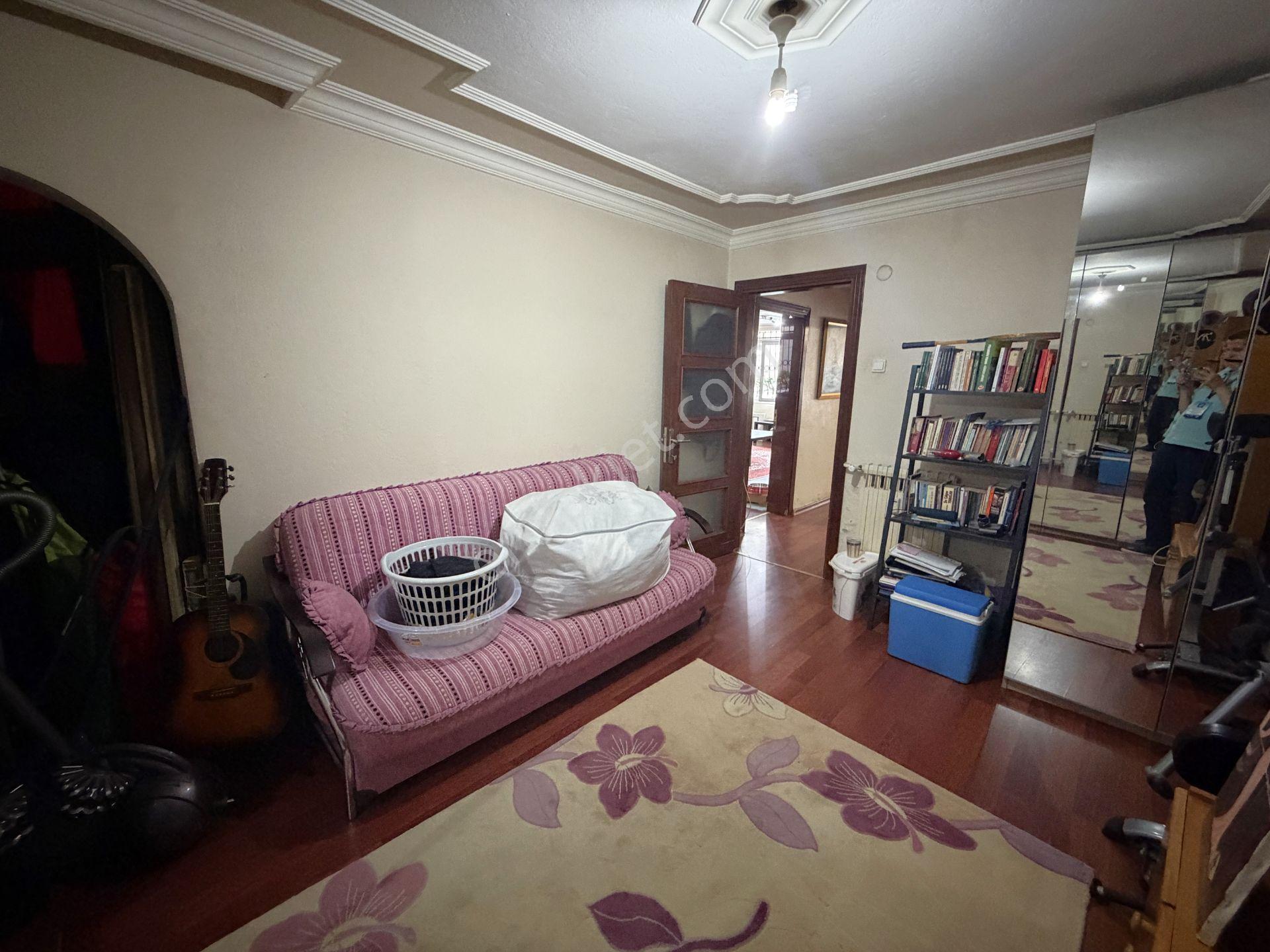 Bornova’nın Kalbinde Huzurlu Bir Muhitte Satılık 3+1 Daire - Görsel 32