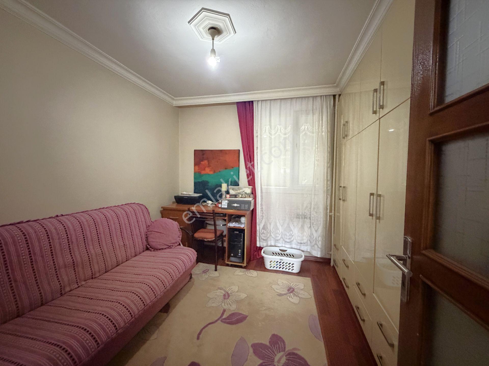Bornova’nın Kalbinde Huzurlu Bir Muhitte Satılık 3+1 Daire - Görsel 28
