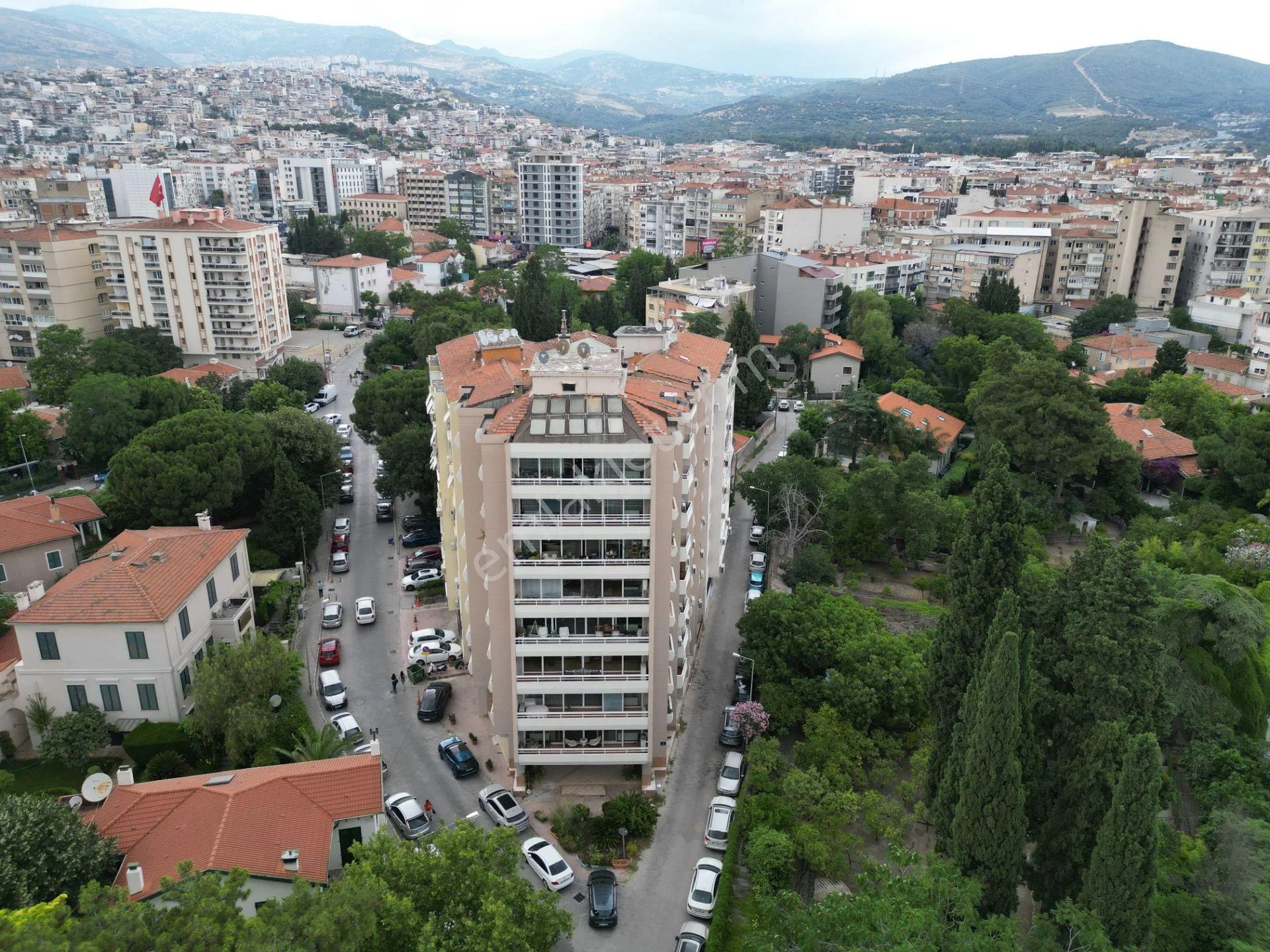 Bornova’nın Kalbinde Huzurlu Bir Muhitte Satılık 3+1 Daire - Görsel 4