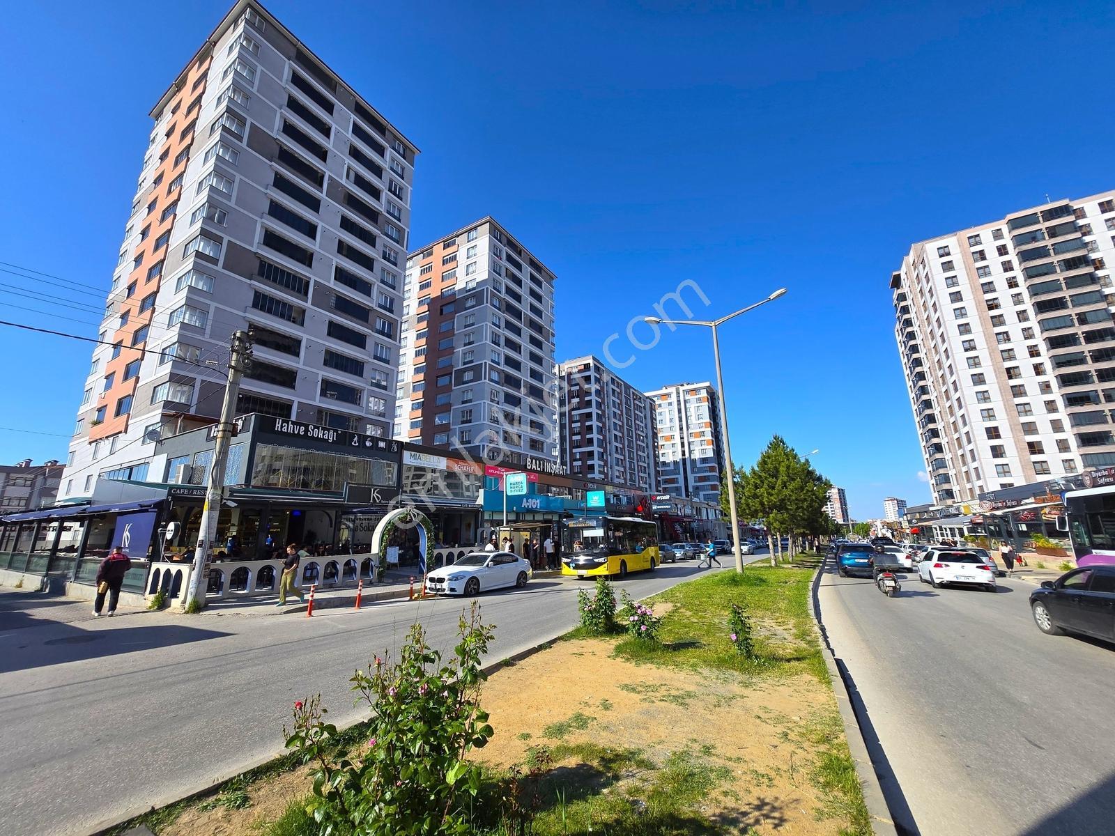 Garanti Emlak'tan Şehrin En Elit Konumunda K.otoparklı 2+1 Daire - Görsel 34