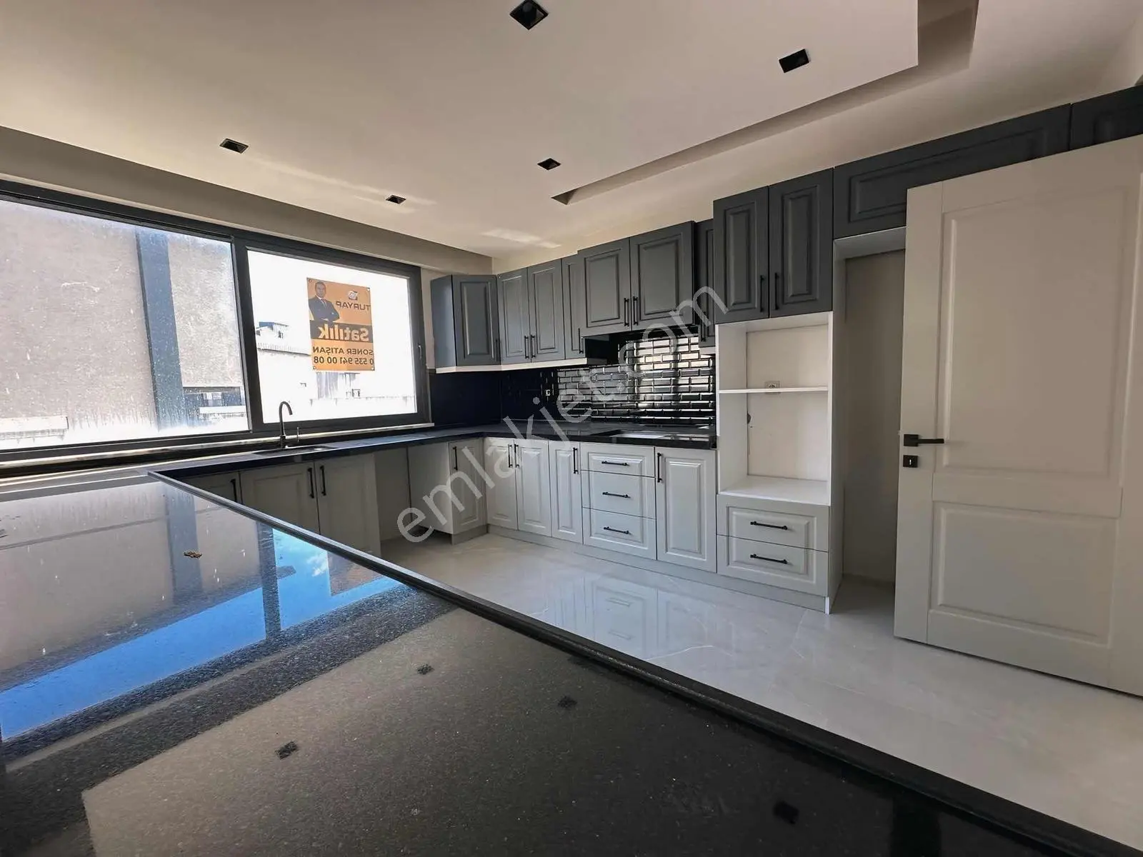 Turyap Soner'den Satılık Kadıköy'de Deniz Manzaralı Yeni Villa - Görsel 3
