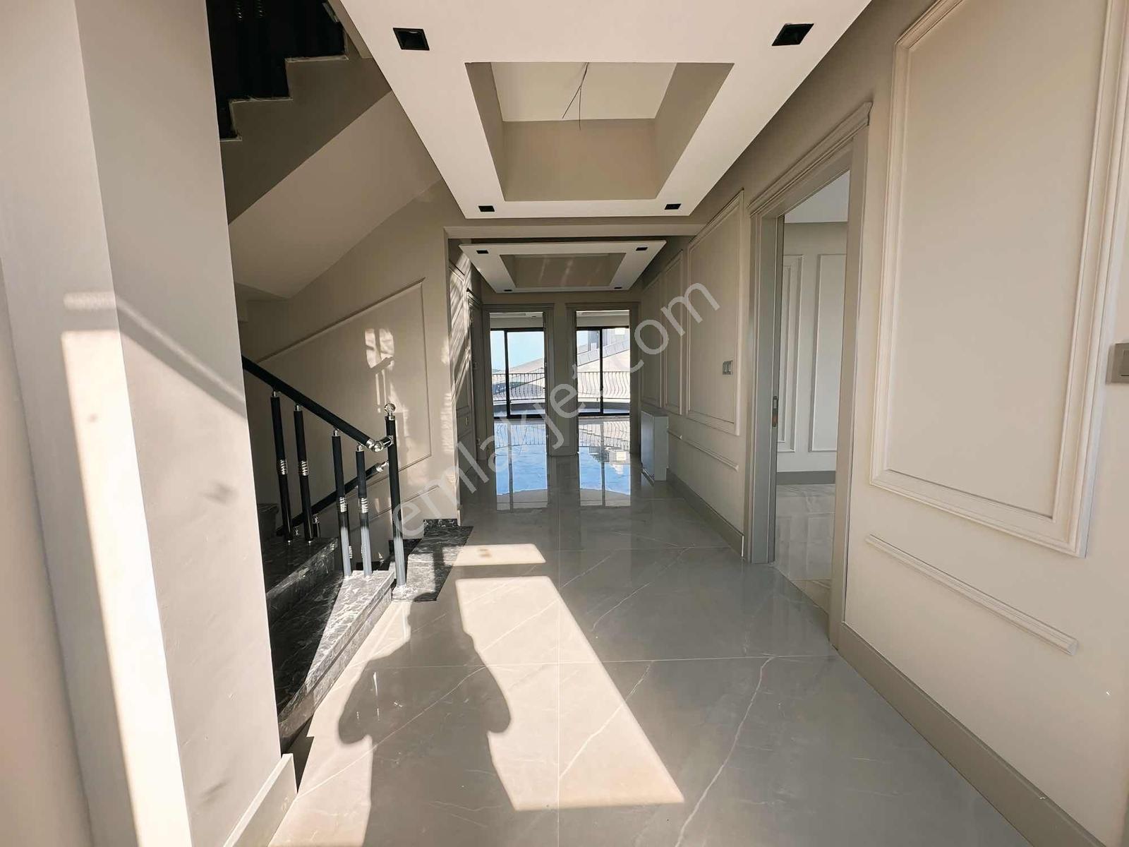 Turyap Soner'den Satılık Kadıköy'de Deniz Manzaralı Yeni Villa - Görsel 6
