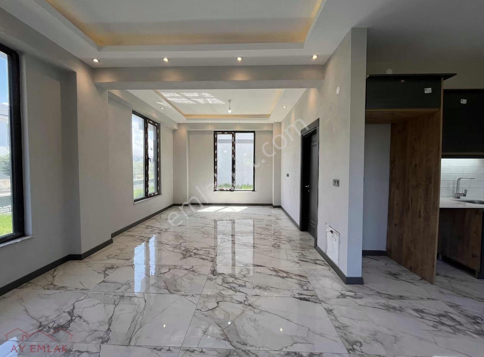 Karasu'da Denize Yakın Havuzlu 3+1/4+1 Lüks Villa Seçenekleri. - Görsel 12