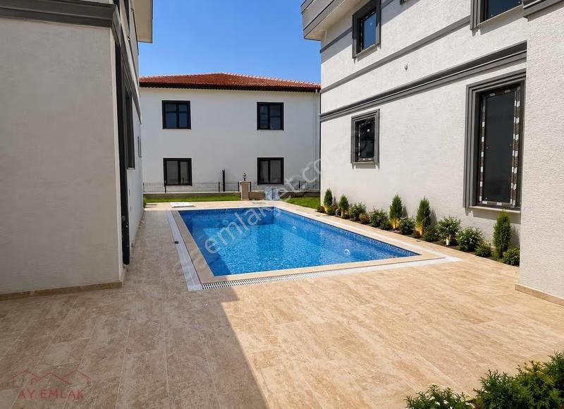 Karasu'da Denize Yakın Havuzlu 3+1/4+1 Lüks Villa Seçenekleri. - Görsel 2