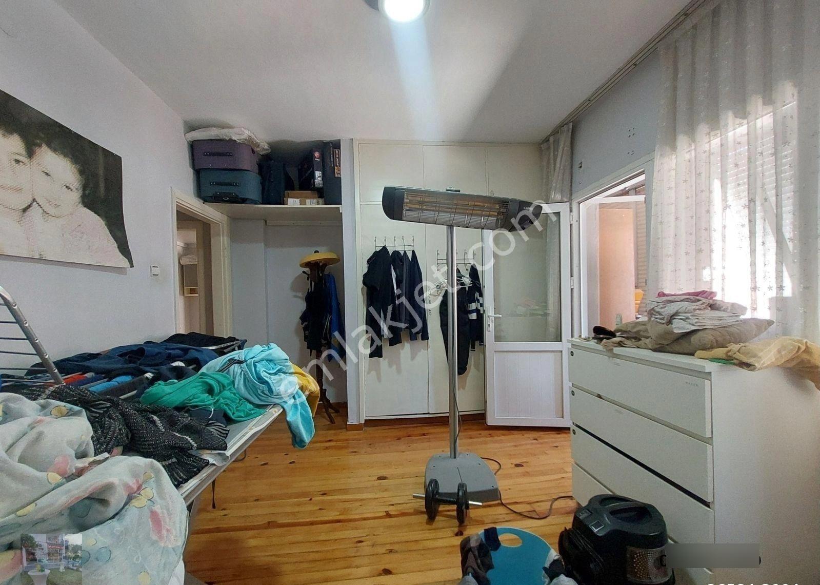 Karşıyaka Latife Hnm Köşkü Karşısı Eşyalı Kiralık Daire Kanıt Emlaktan - Görsel 20