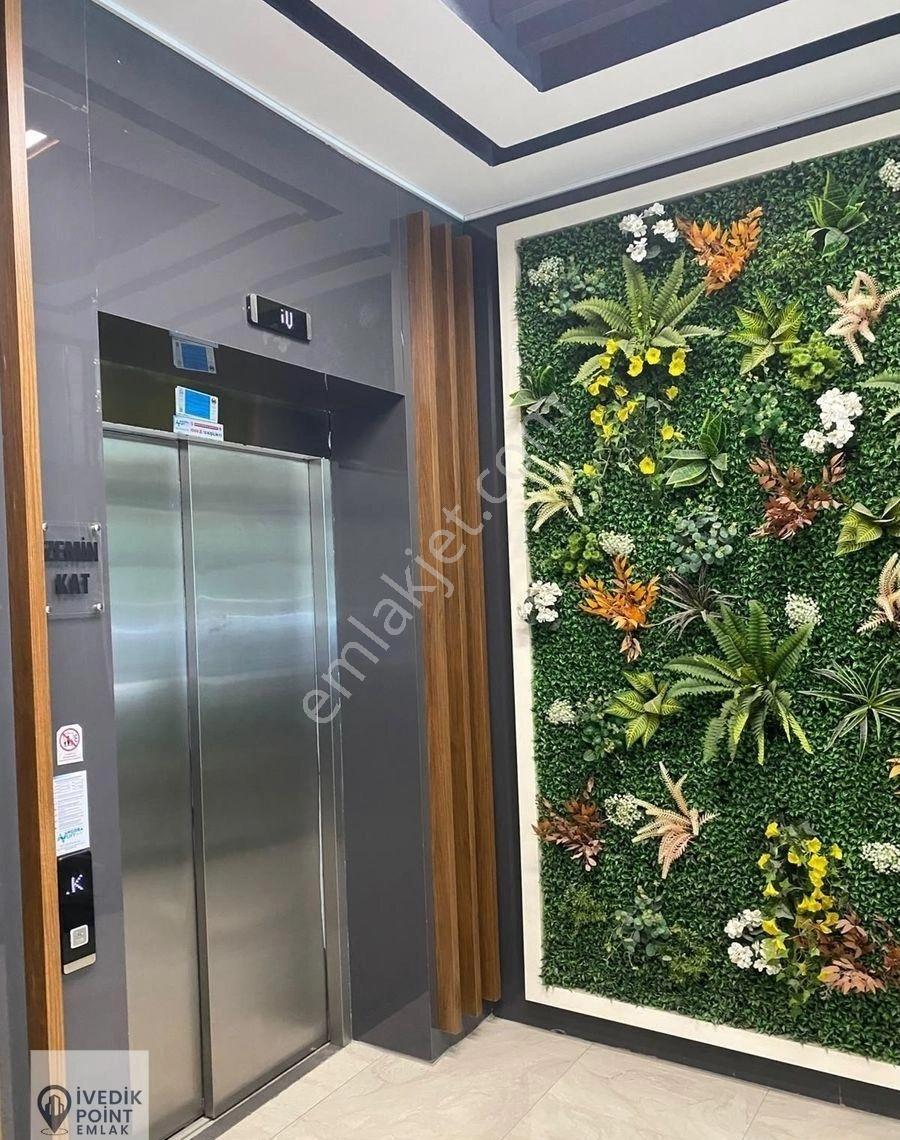 Serbey İş Merkezi'nde Balkonlu 47 M² Prestijli Satılık Ofis - Görsel 3