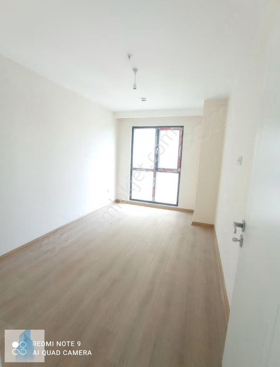 Zeytinburnu Mega Garden Da Satılık 2+1 Daire, Harika Manzaralı - Görsel 3