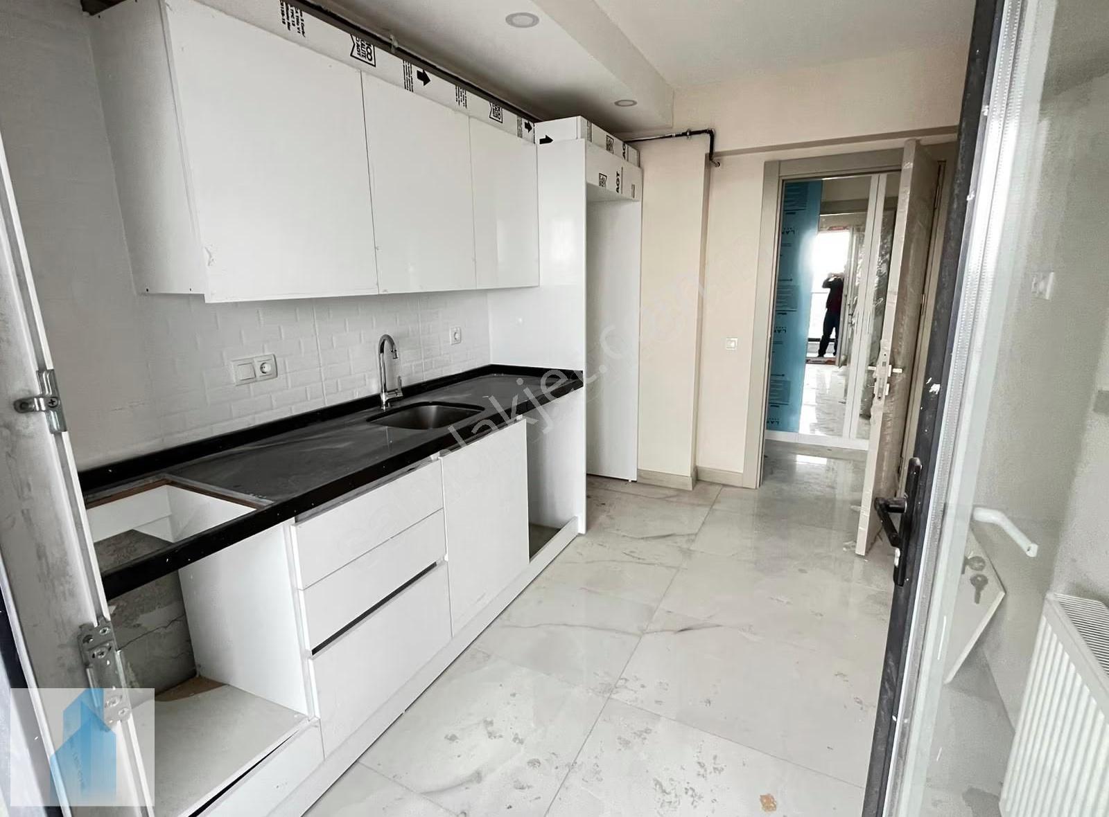Bağcılar Yenimahalle De Kiralık Site İçi Sıfır 3+1 Harika Daire - Görsel 16