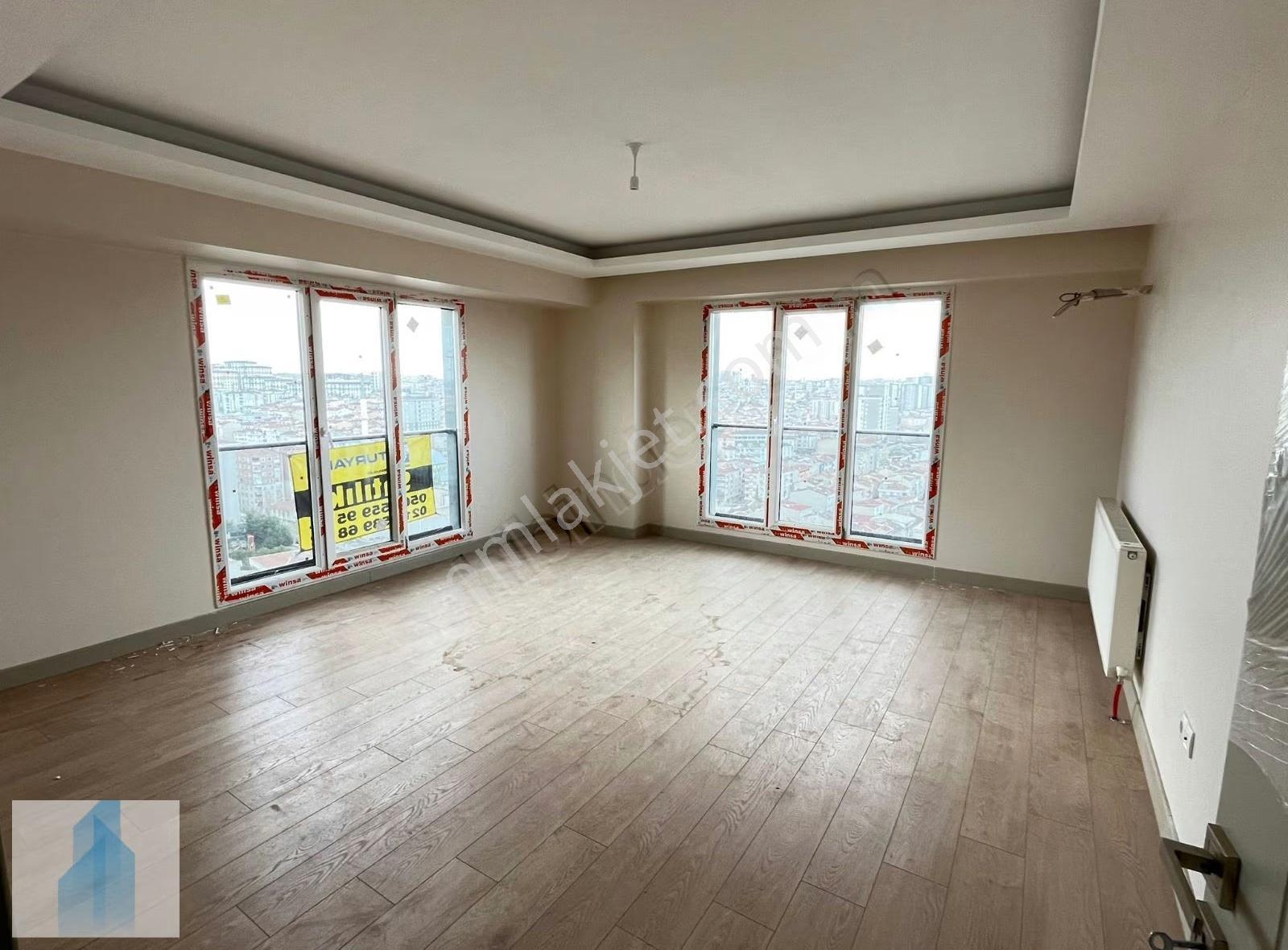 Bağcılar Yenimahalle De Kiralık Site İçi Sıfır 3+1 Harika Daire