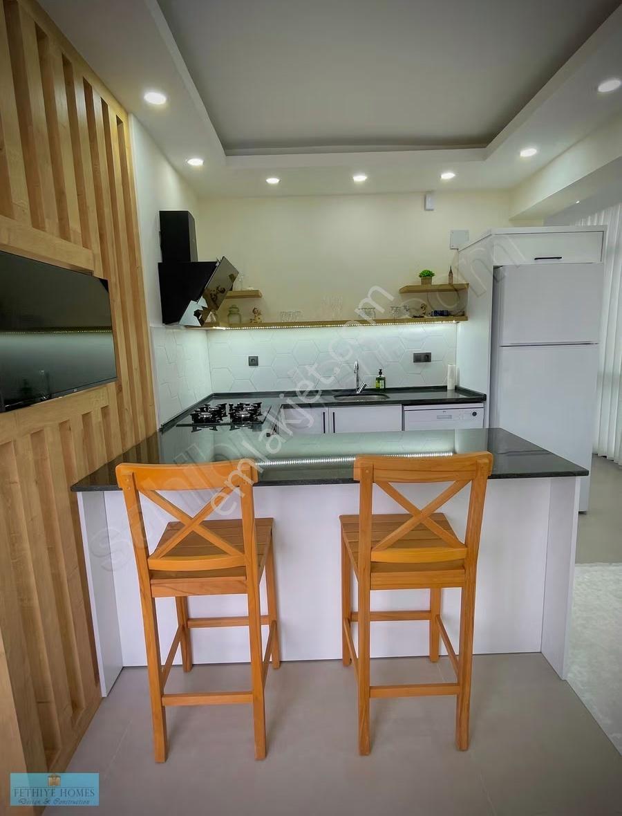 Fethiye Taşyaka'da Modern Tasarım Eşyalı 1+0 Eşyalı Daire - Görsel 4