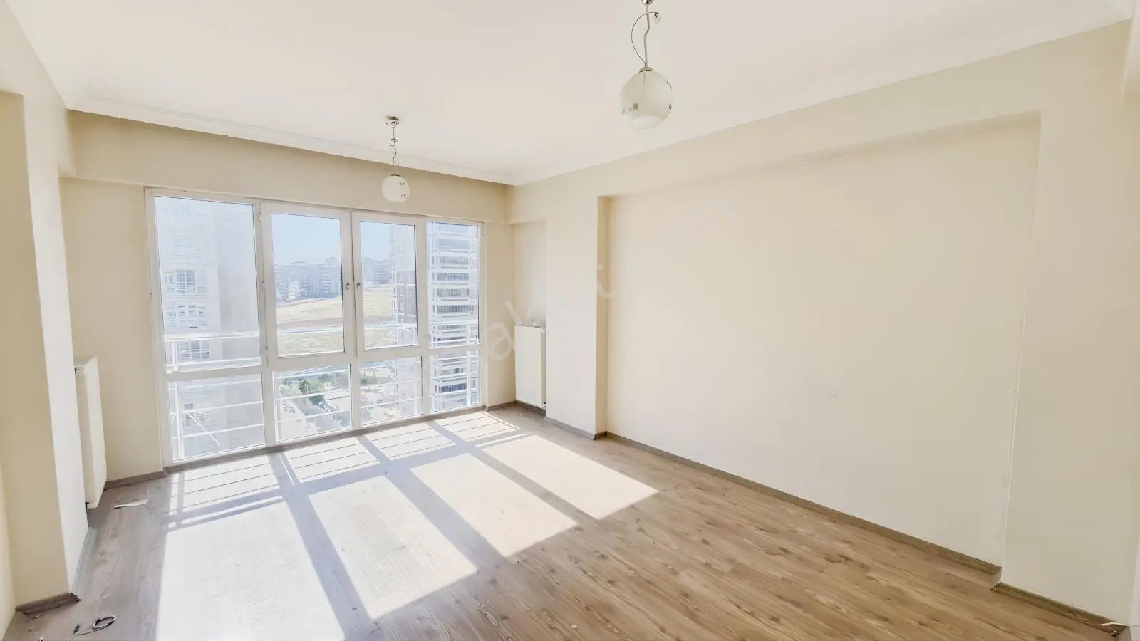 Ymz'den Beştepe'de Satılık Arakat 2+1 Masrafsız Temiz Daire