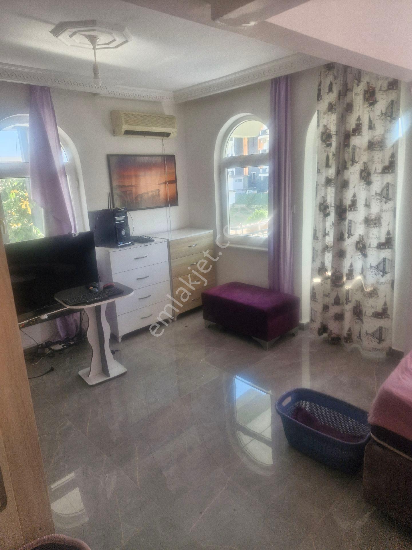 Satılık 3 Katlı Deniz Manzaralı Villa - Görsel 22