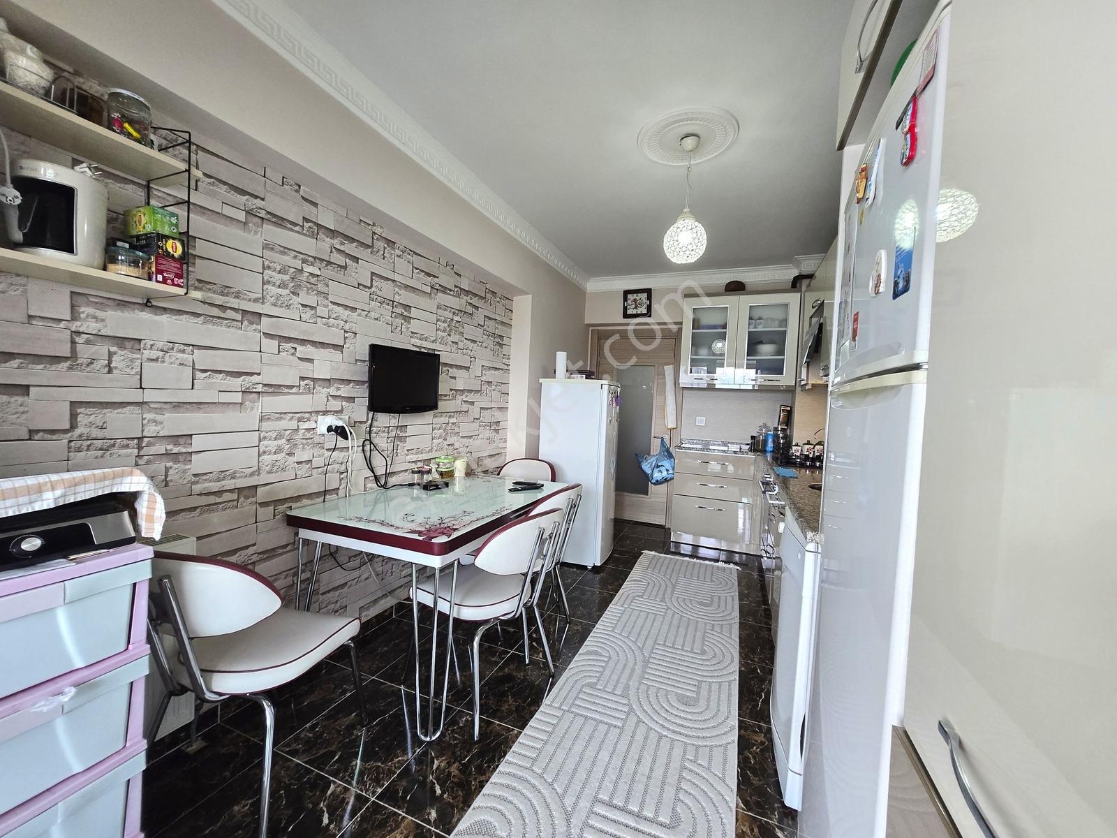 Garanti Emlak'tan - Elit Bir Projede - 145 M² - 3+1 Fırsat Daire - Görsel 17