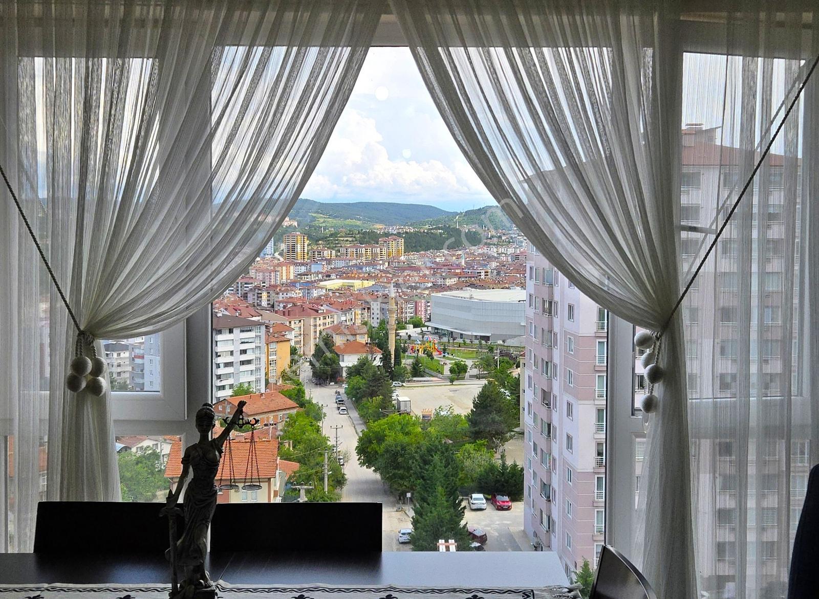 Garanti Emlak'tan - Elit Bir Projede - 145 M² - 3+1 Fırsat Daire - Görsel 21