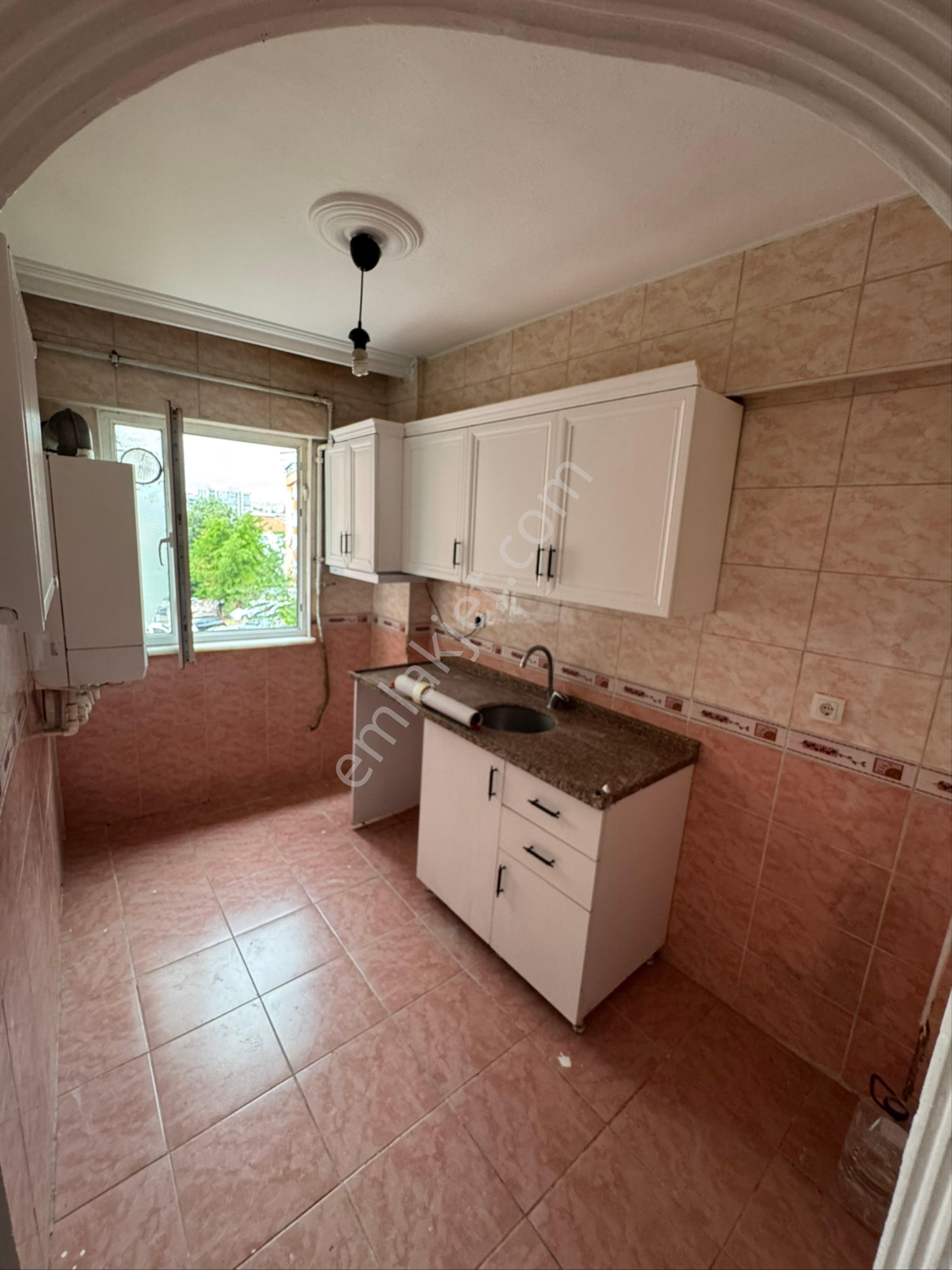 Beyoğlu Kulaksız Meydanında 2+1 Kiralık Daire - Görsel 14