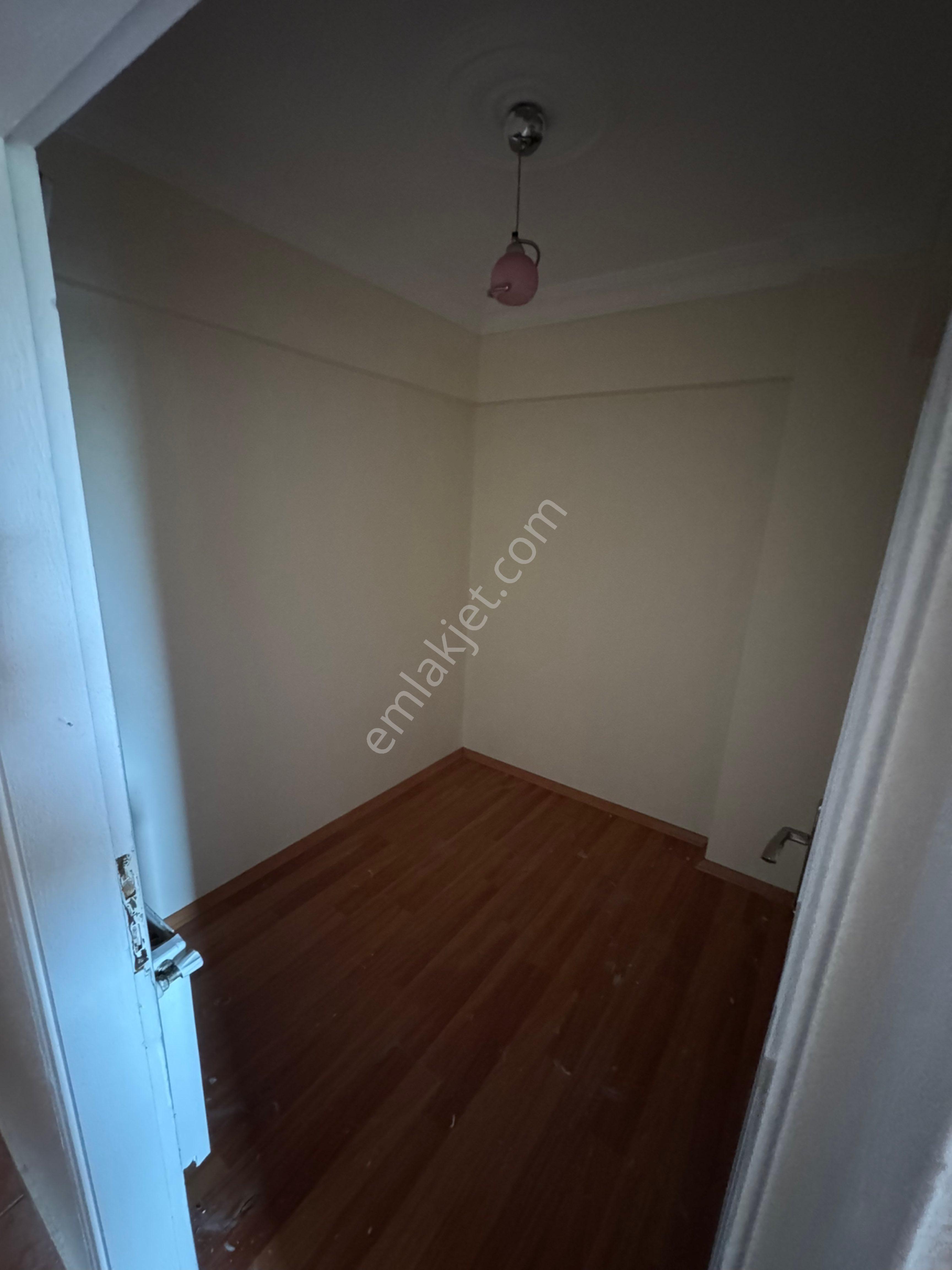 Beyoğlu Kulaksız Meydanında 2+1 Kiralık Daire - Görsel 11