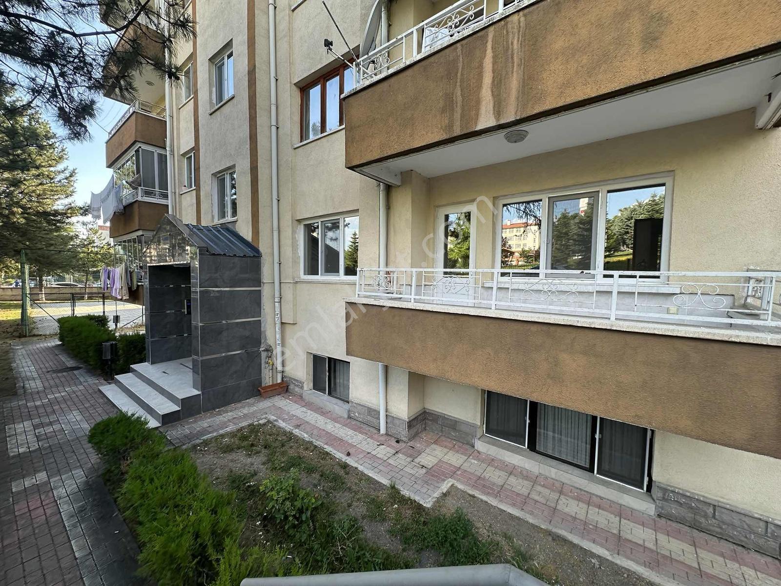 Eray1 Sitesinde Yüksek Girişte Kiralık 3+1 Daire - Görsel 16