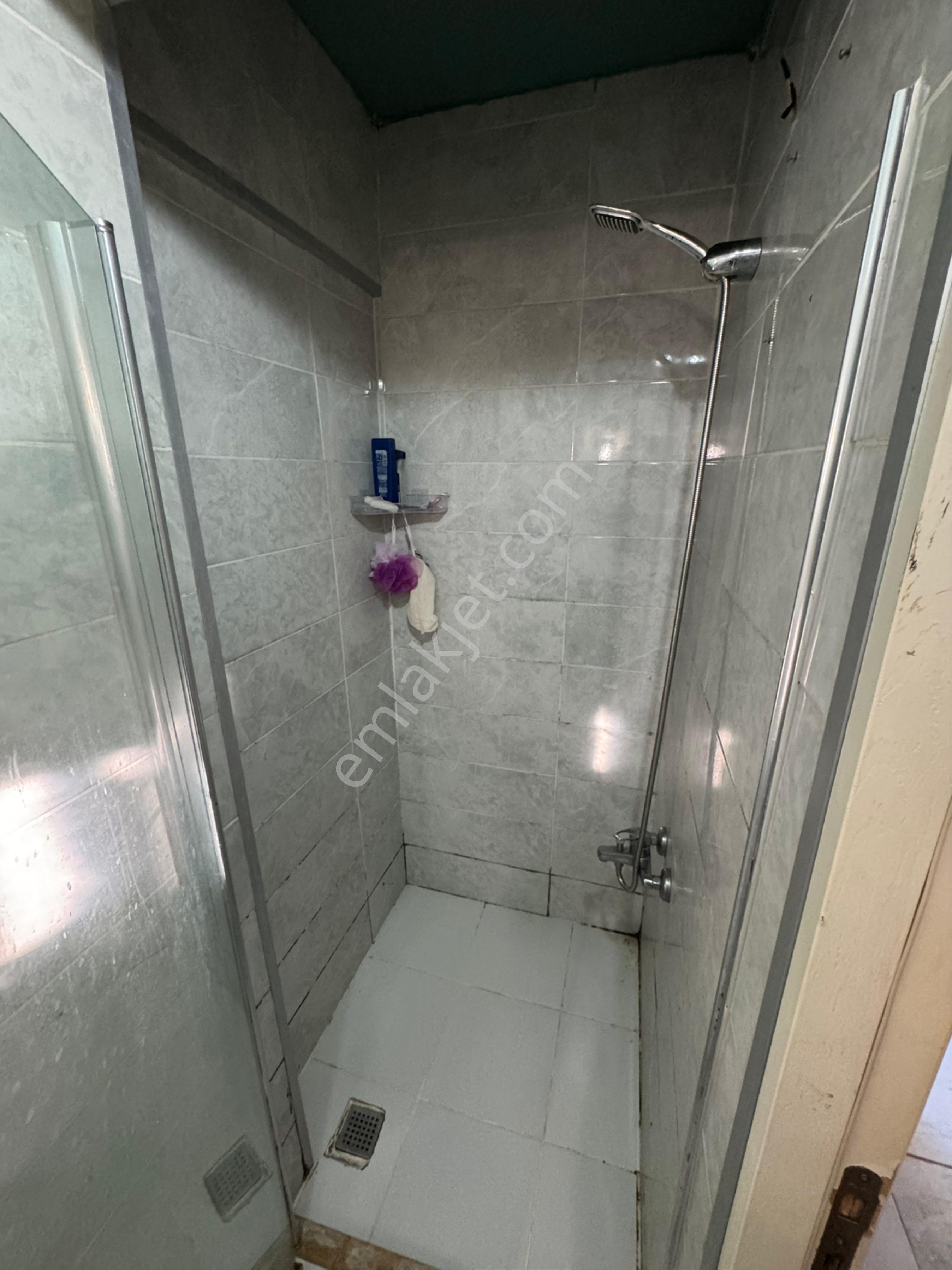 Beyoğlu Kasımpaşa Kızılay Meydanında 1+1 Kiralık Daire - Görsel 10