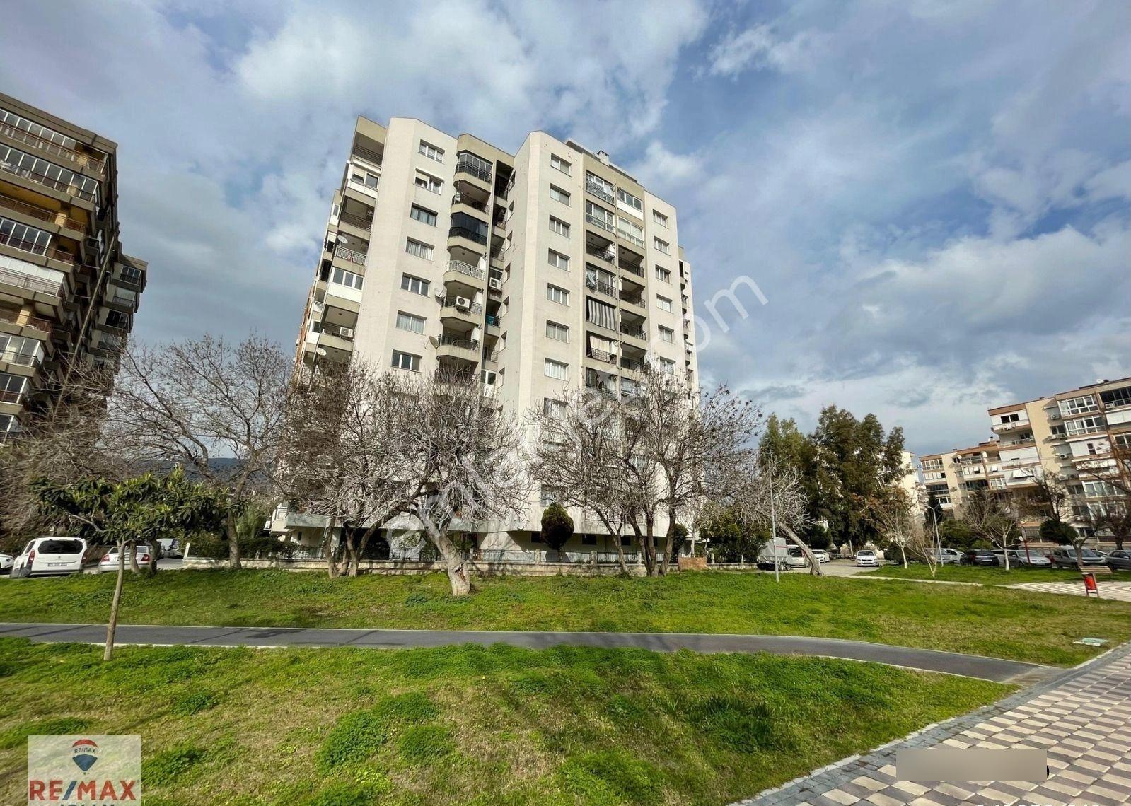 Bayraklı Manavkuyu Aslankent Sitesinde 3+1 Kiralık Daire