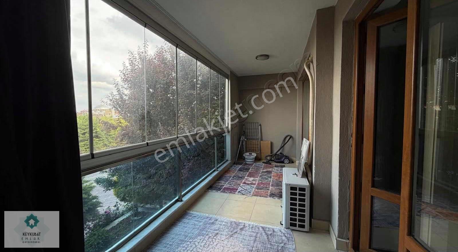 Keykubat'tan Merkezi Konumda Eşyalı Kiralık 1+1 Daıre - Görsel 4