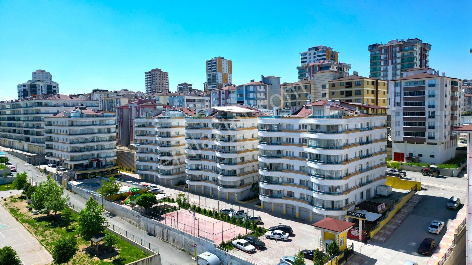 Garanti Emlak'tan "sosyal Tesisli Sitede" K. Otoparklı 3+1 Daire - Görsel 21