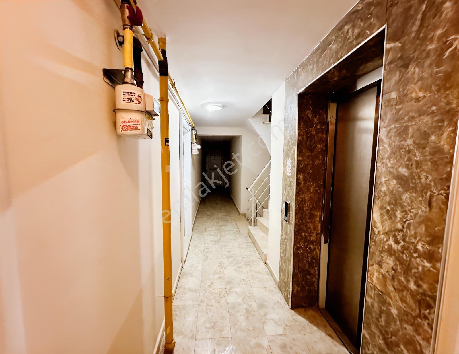 Remax Advantage'den Görüklede Eşyalı Ara Kat 2+1 Kiralık Daire - Görsel 8