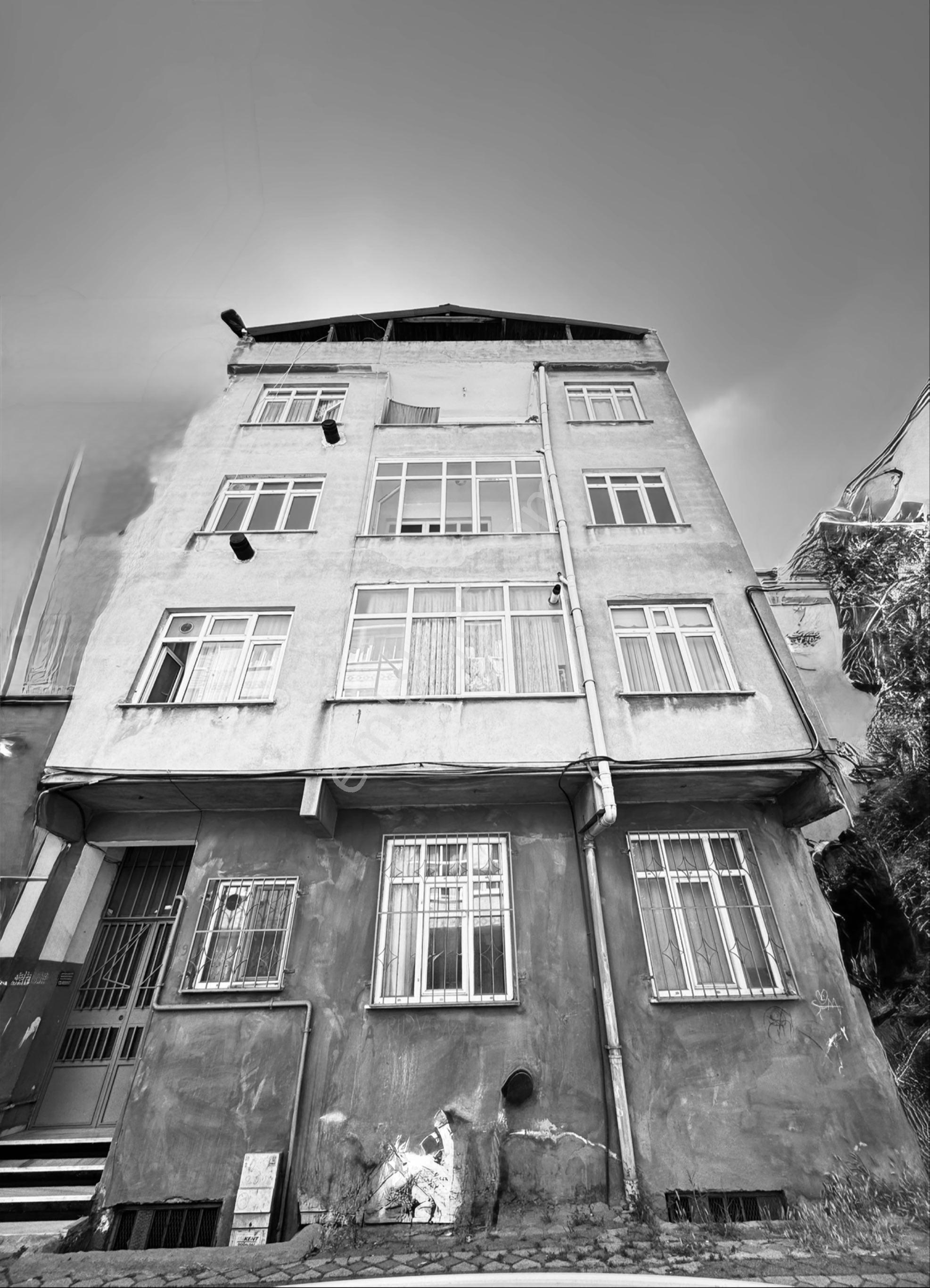 Zafer Yapıdan Satılık 5 Katlı Bina 50.yıl Mahallesinde - Görsel 6