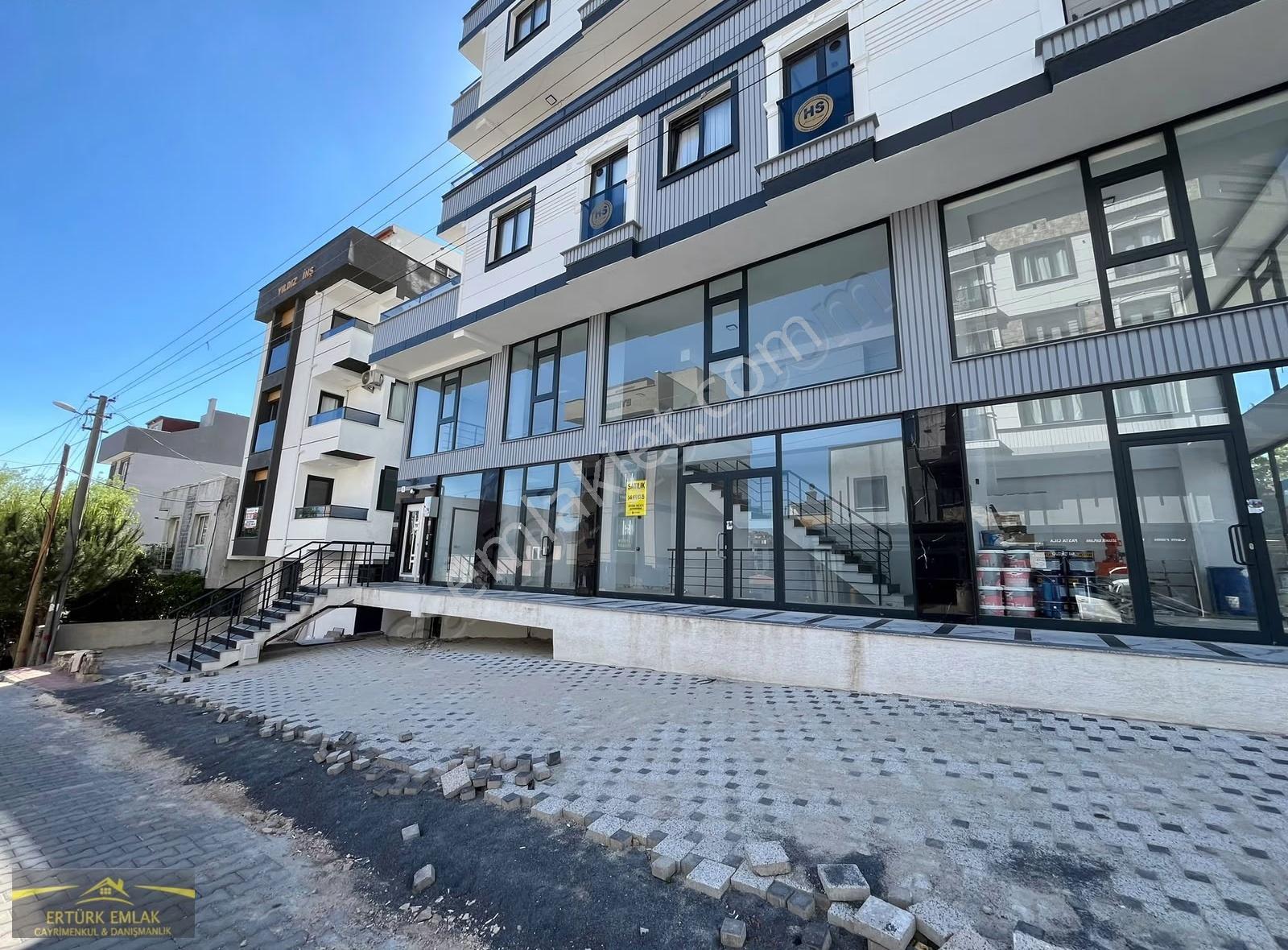 Satılık Mutlukent Yakını 350 M2 Dükkan