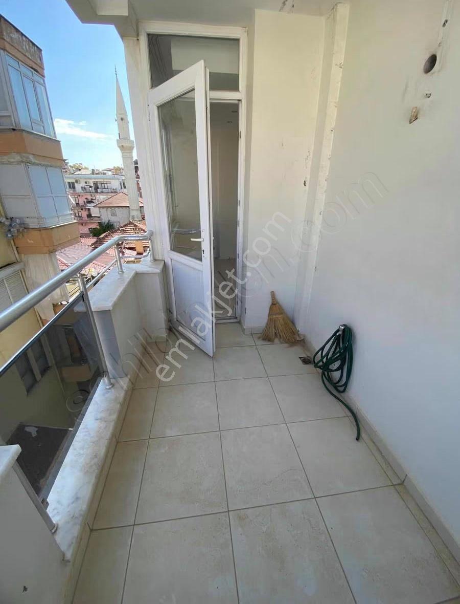 Şekerhane Mah Satılık 3+1 Ayrı Mutfak Daire Merkez - Görsel 24