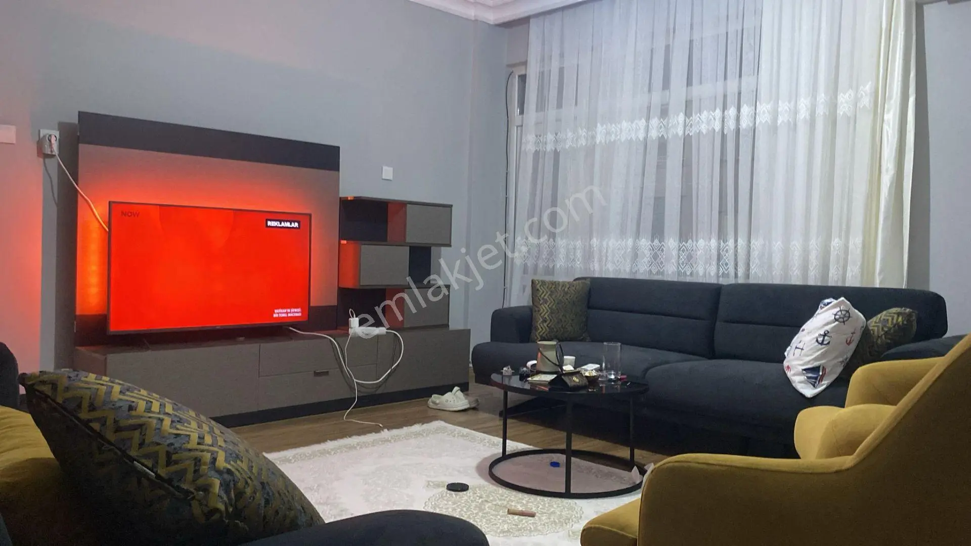 Şanlı Urfa’da 3+1 Doğal Gazlı Yeni Modern Tadidatlı Satılık Ara Kat