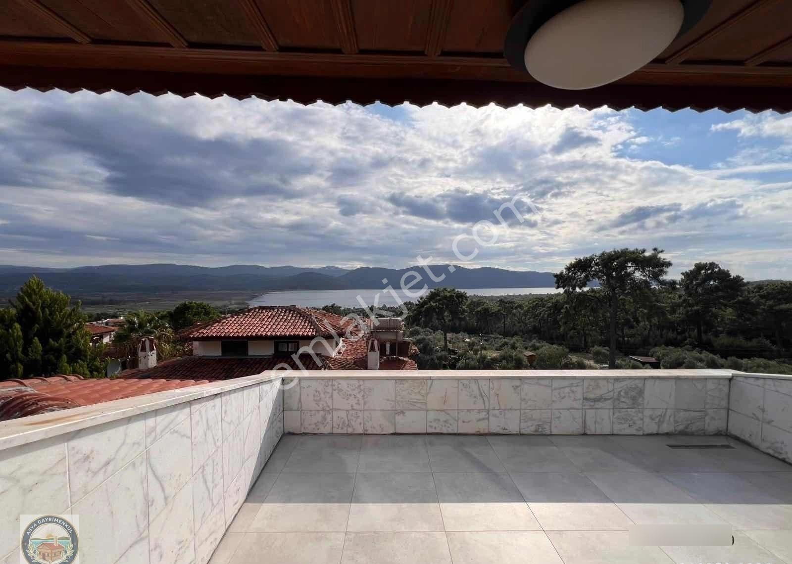 Akyaka'da Panoramik Deniz Manzaralı, Lüks Tripleks Villa - Görsel 14