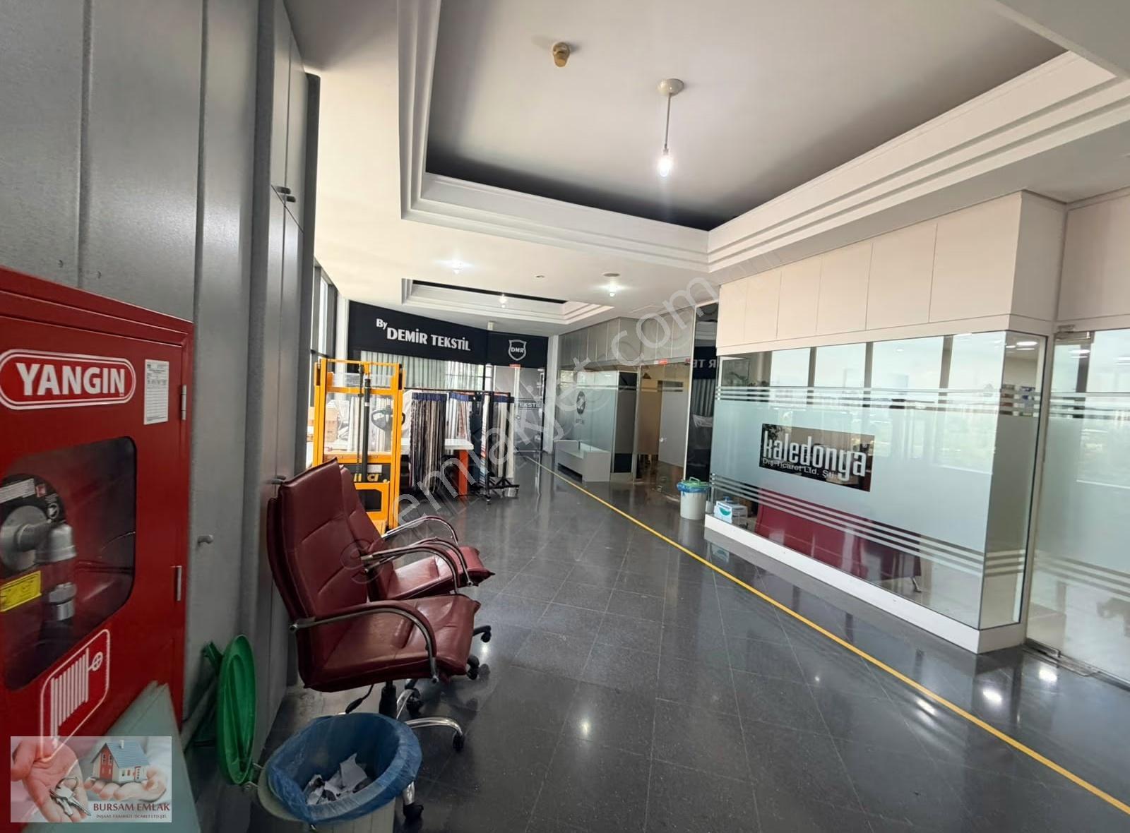 Buttim İş Mrkz. E Blok 4.katta 10 Bin Tlkiracılı Satılık Dükkan - Görsel 2
