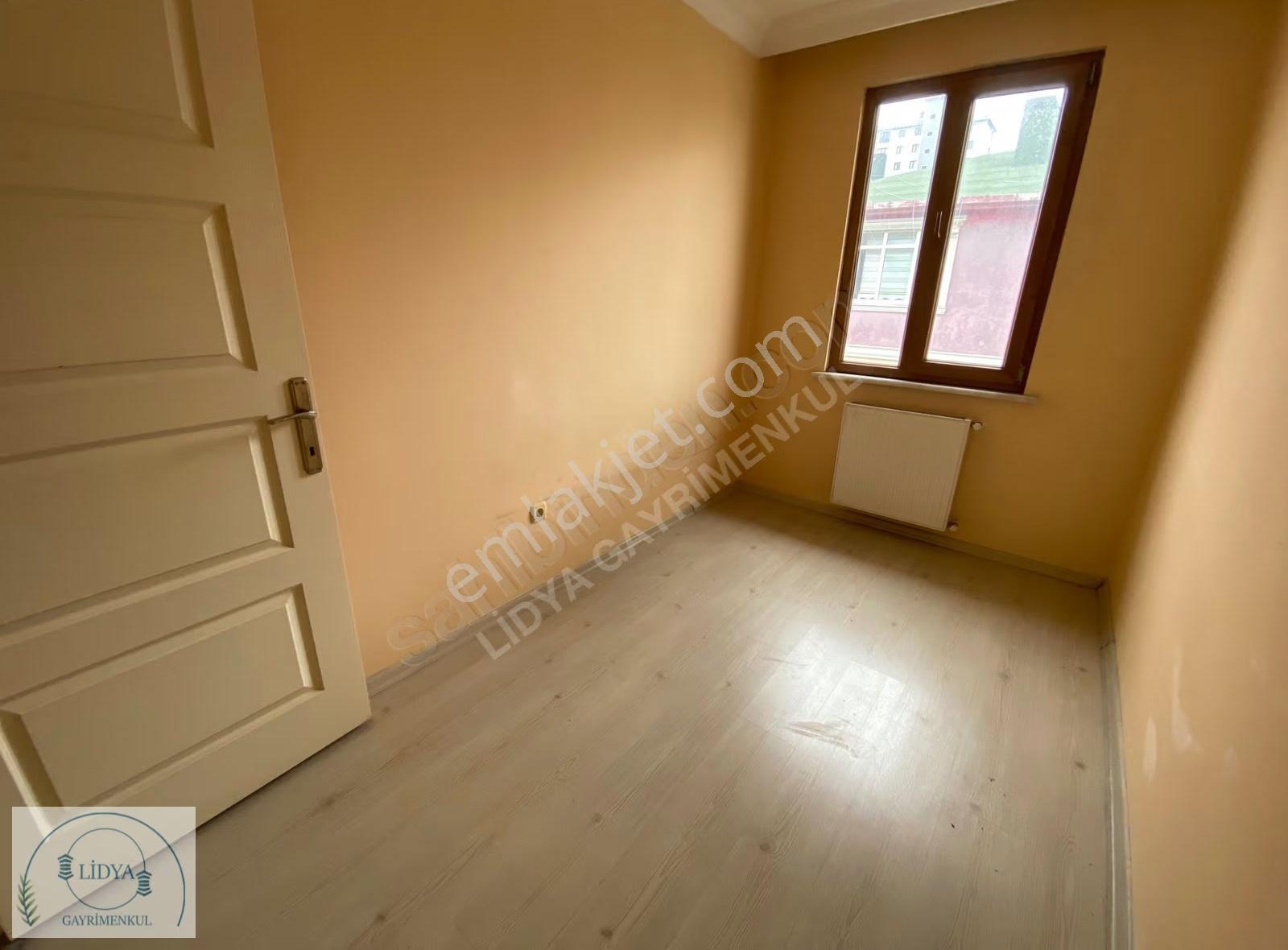 Kayışdağı Mh. Otoparklı Eşyasız Balkonlu Ara Kat 2+1 - Görsel 29