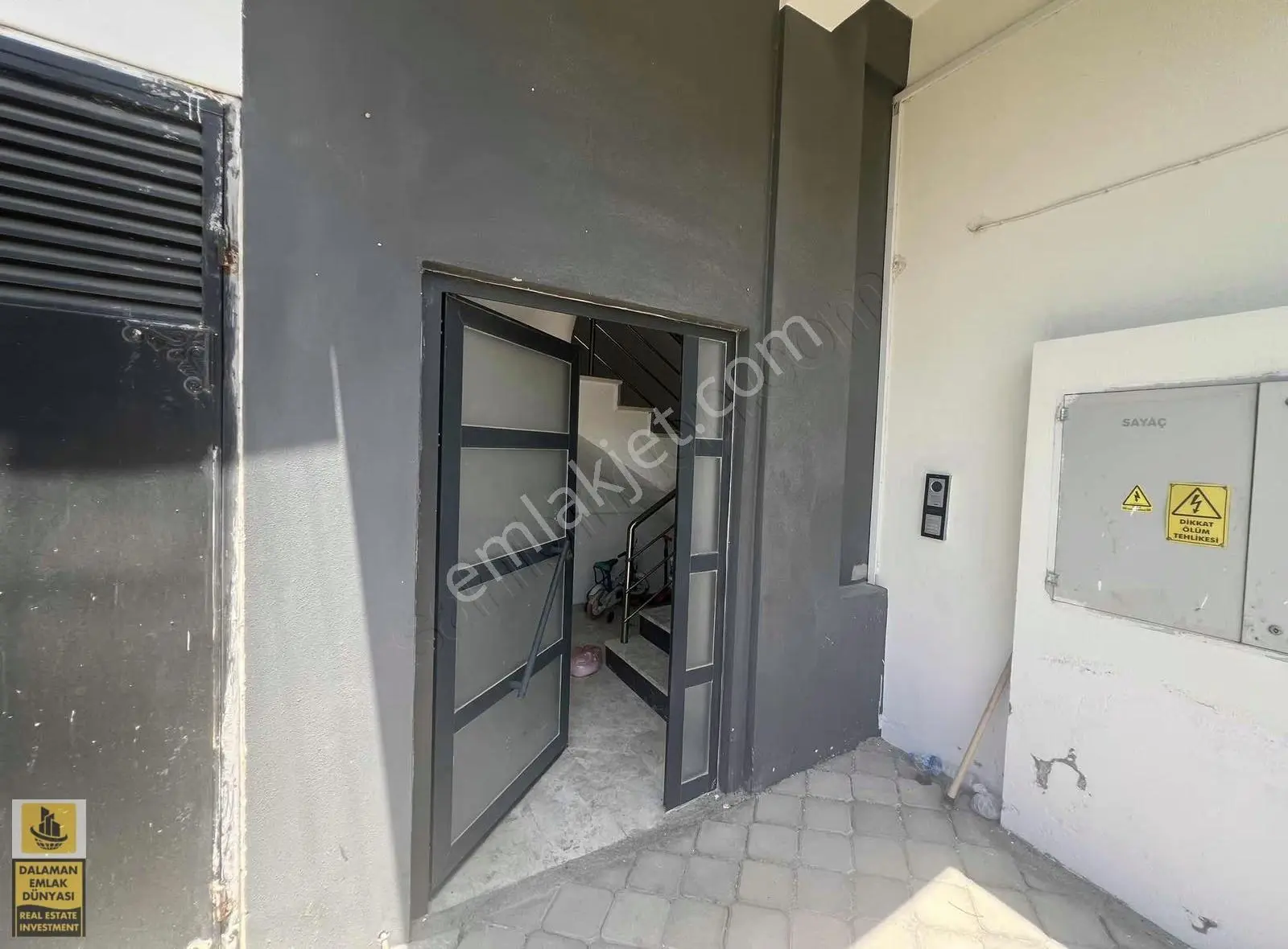 Dalaman Emlak Dünyasından Servis Güzargahında Kiralık 1+1 Daire - Görsel 2