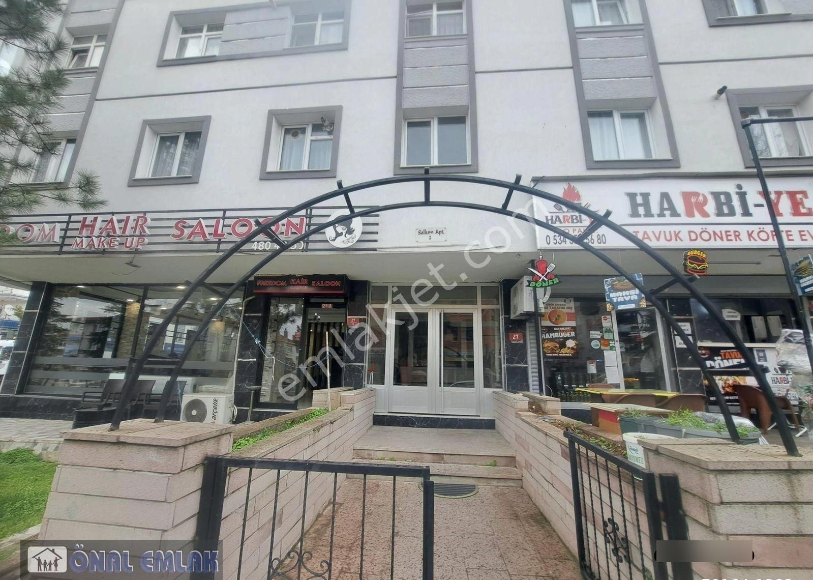 Önaldan Dikmen Salkım Söğüt Cad. Üzeri 3+1 Y. Giriş - Görsel 6