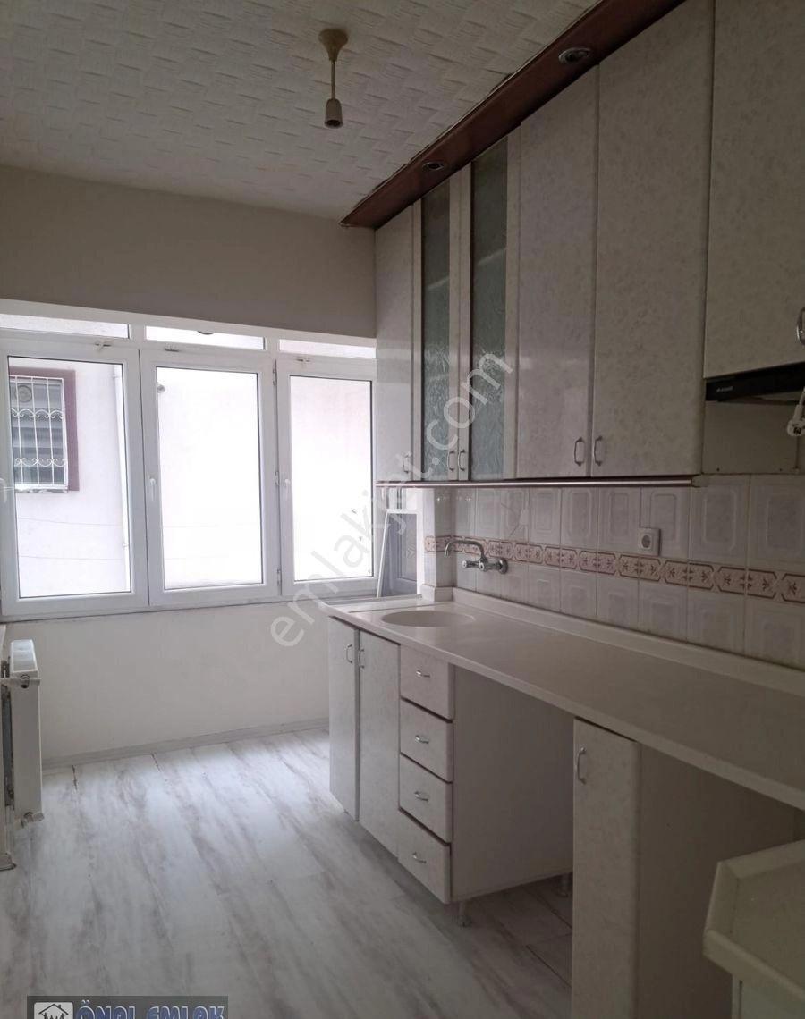 Önaldan Dikmen Salkım Söğüt Cad. Üzeri 3+1 Y. Giriş - Görsel 15