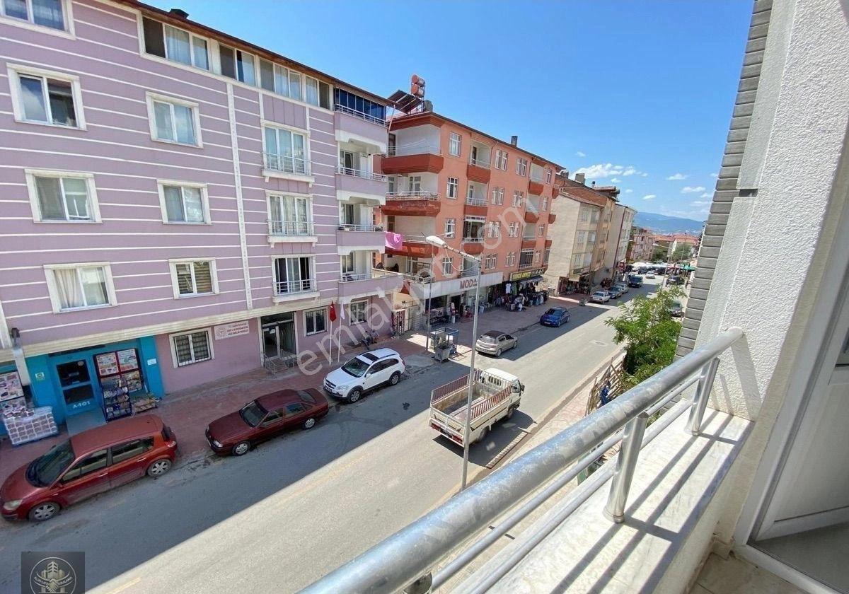 Tokat Niksar Elit Emlaktan Şehir Merkezinde Kiralık 3+1 Daire Uygun Fiyata - Görsel 7