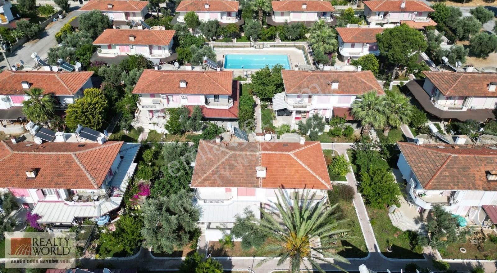 Didim Akbük'de Denize 300 Metre, Müstakil Bahçeli Villa