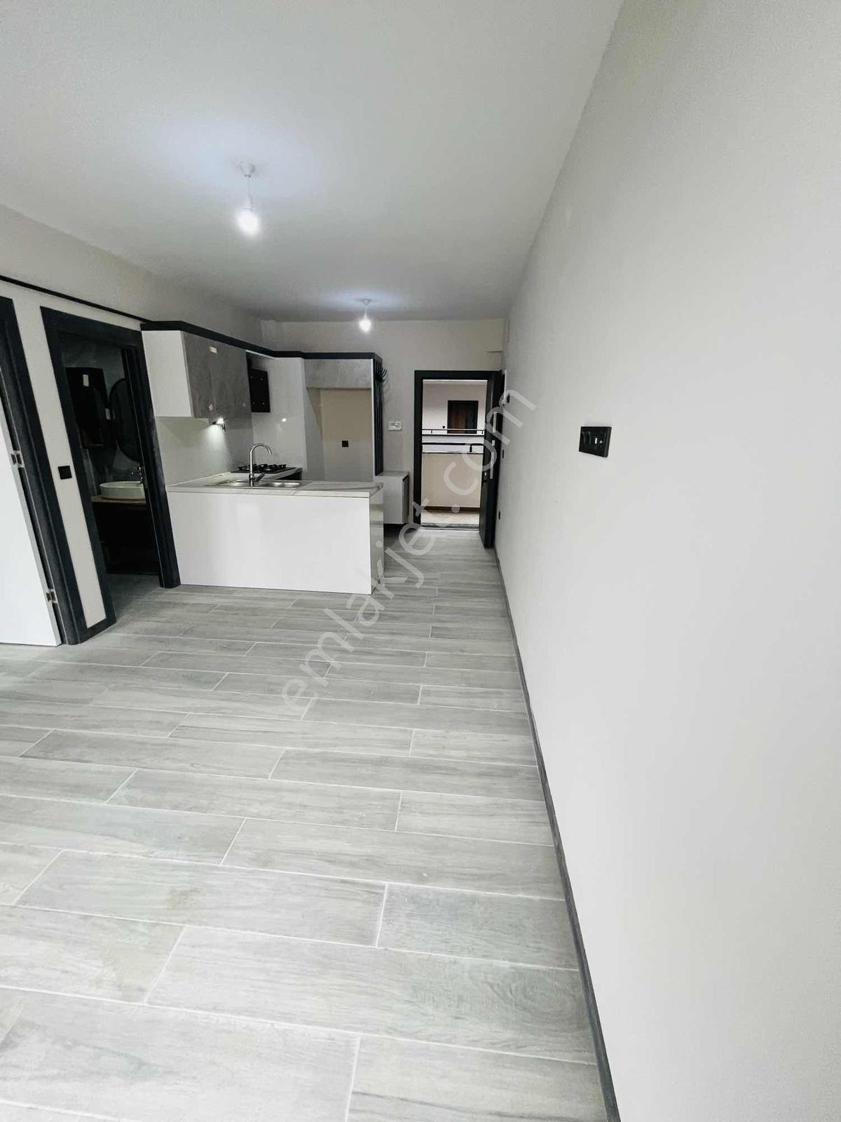 Çerkezköy İstasyon Mahallesi Tepe Yolu Üstünde 1 + 1 Daire - Görsel 3