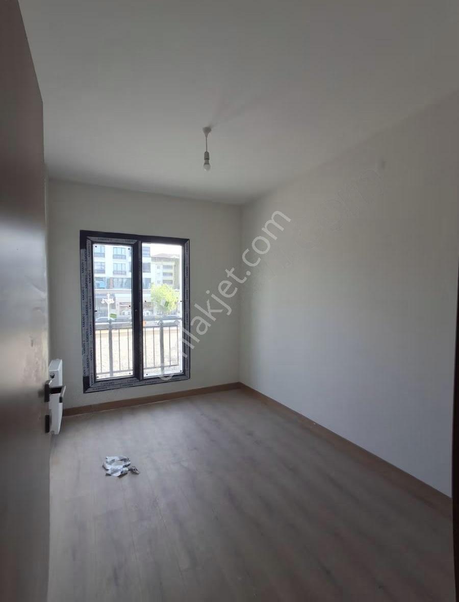 İkizler Gayrimenkul'den Fahrikayahanda Kiralık 3+1 Toki Dairesi. - Görsel 13