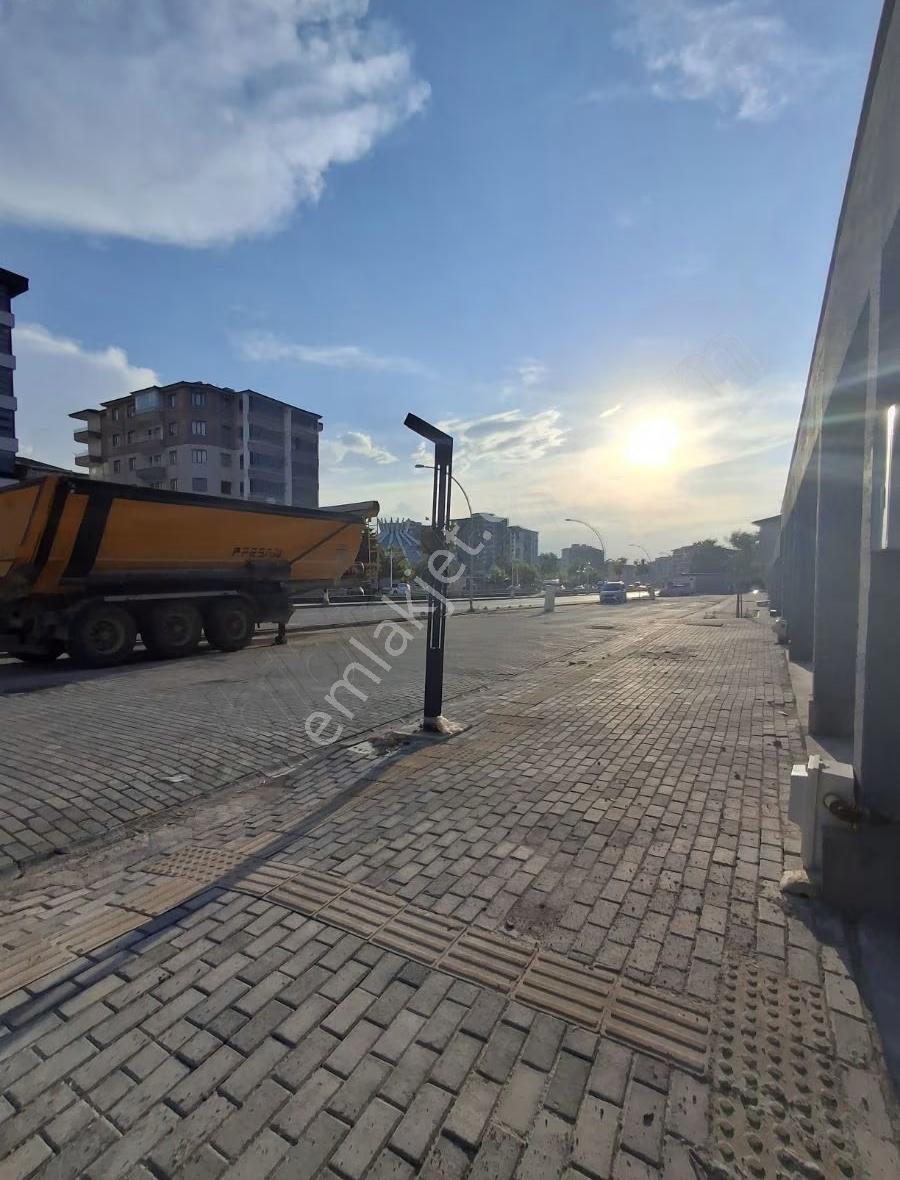İkizler Gayrimenkul'den Fahrikayahanda Kiralık 3+1 Toki Dairesi. - Görsel 19