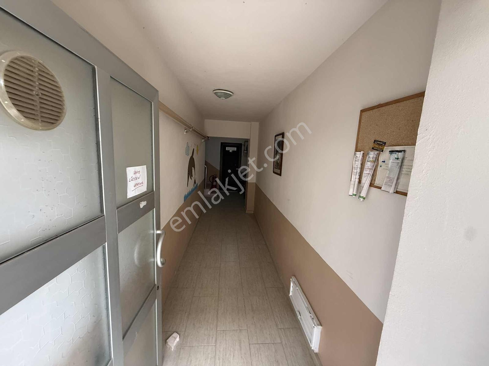 Havuzlu Site İçersinde Bahçe Katı 2+1 Mutfak Ayrı - Görsel 32