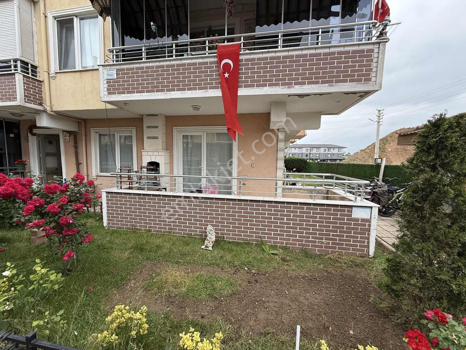 Havuzlu Site İçersinde Bahçe Katı 2+1 Mutfak Ayrı - Görsel 31