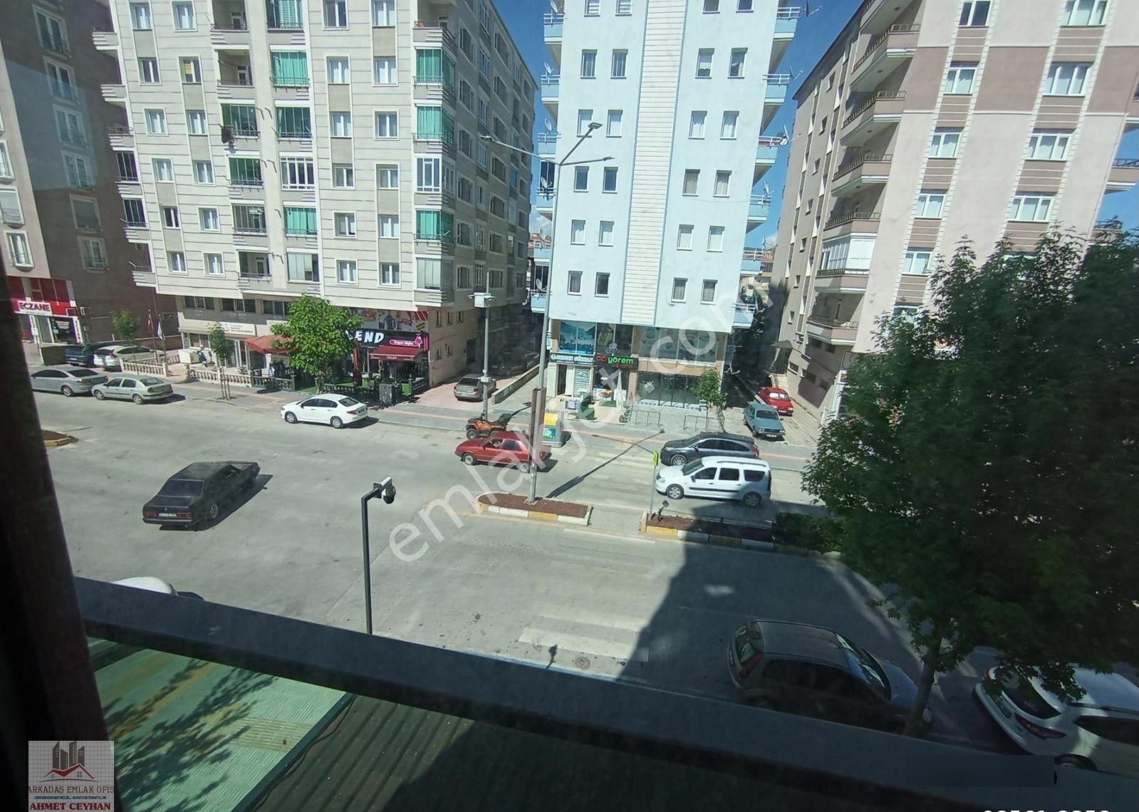Arkadaş Emlaktan Çorumun İncisi Bahabey Caddesinde Muhteşem Satılık Daire - Görsel 23