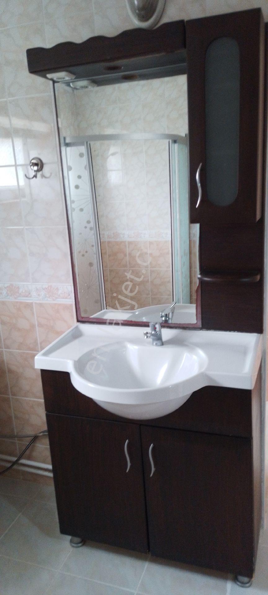 Trabzon Pelitli Afet Evlerinde Tadilatlı Kiralık Daıre - Görsel 9