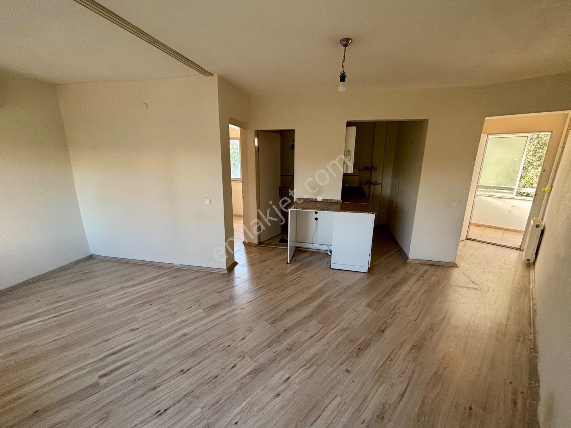 Bornova Evka 3 Metro Yürüme Mesafesinde Kiralık 1+1 Daire - Görsel 15