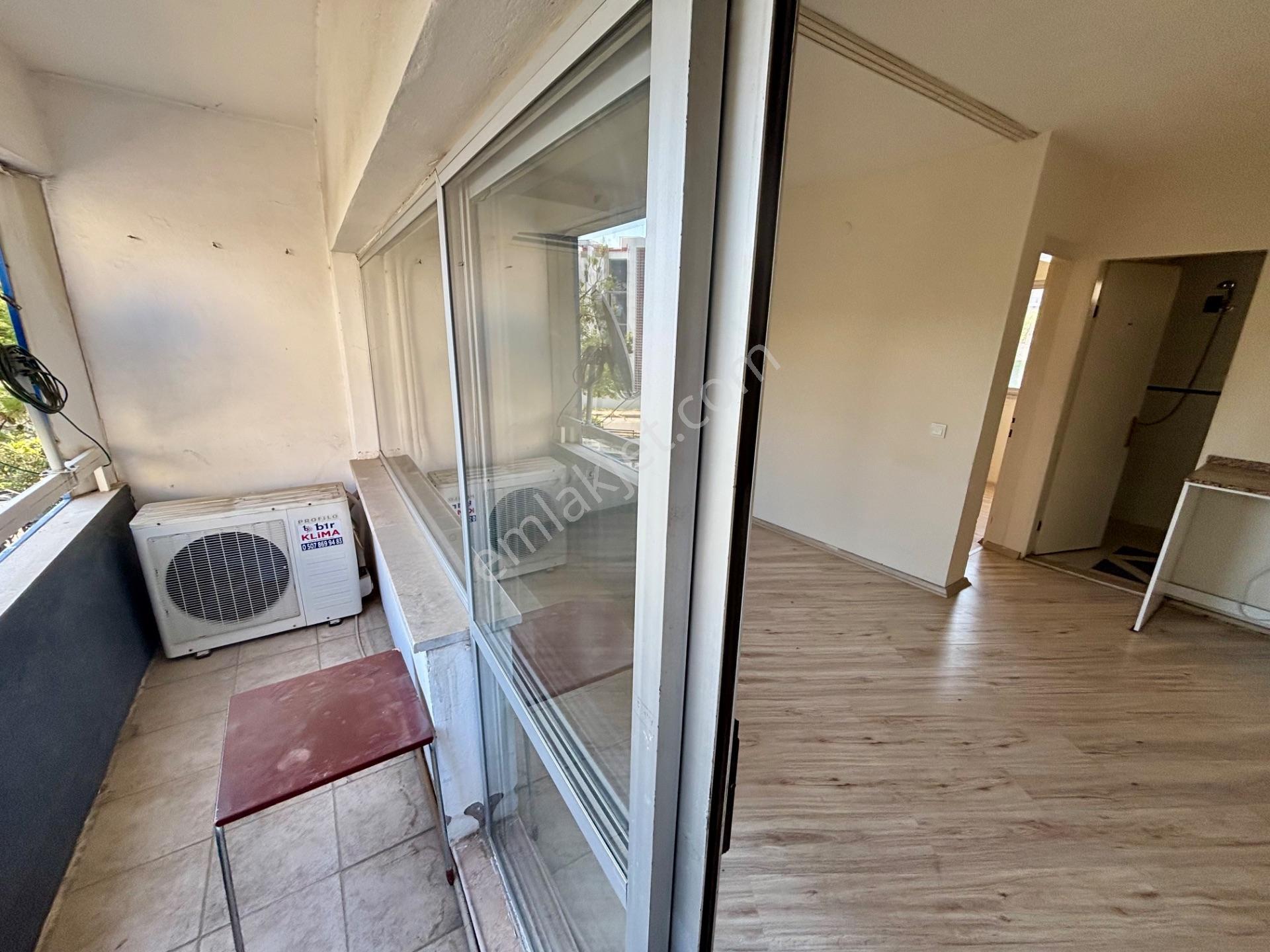 Bornova Evka 3 Metro Yürüme Mesafesinde Kiralık 1+1 Daire - Görsel 14