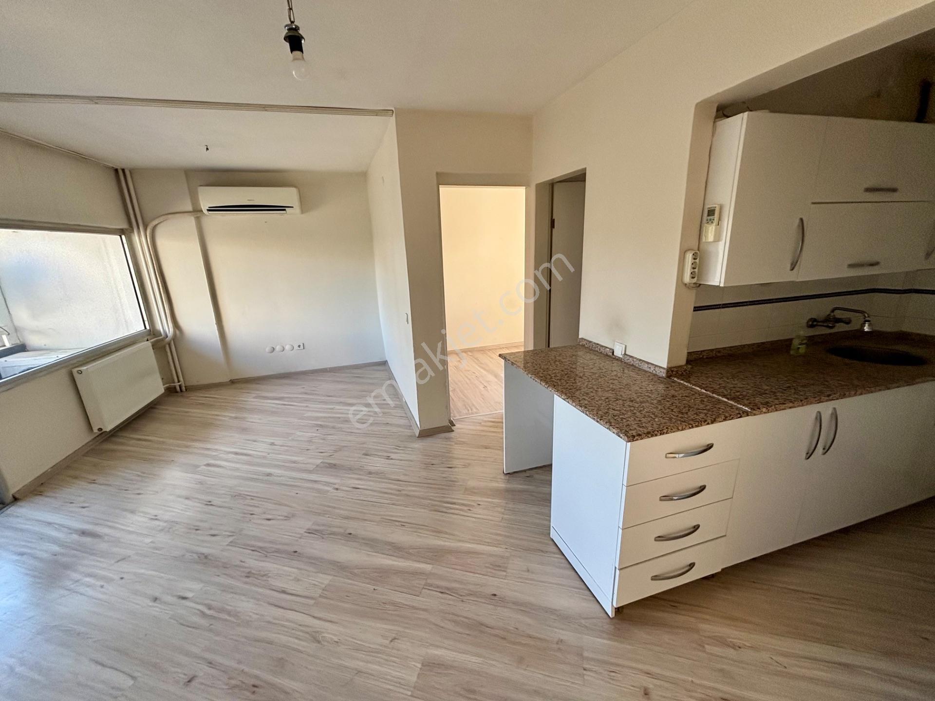 Bornova Evka 3 Metro Yürüme Mesafesinde Kiralık 1+1 Daire - Görsel 5