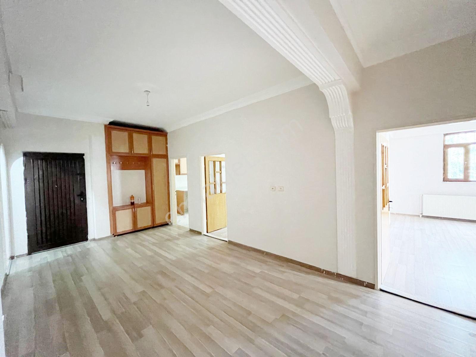 Taha Emlak Tan Yeniyol Cuma Pazarı Girişinde Kiralık 3+1 Daire - Görsel 13