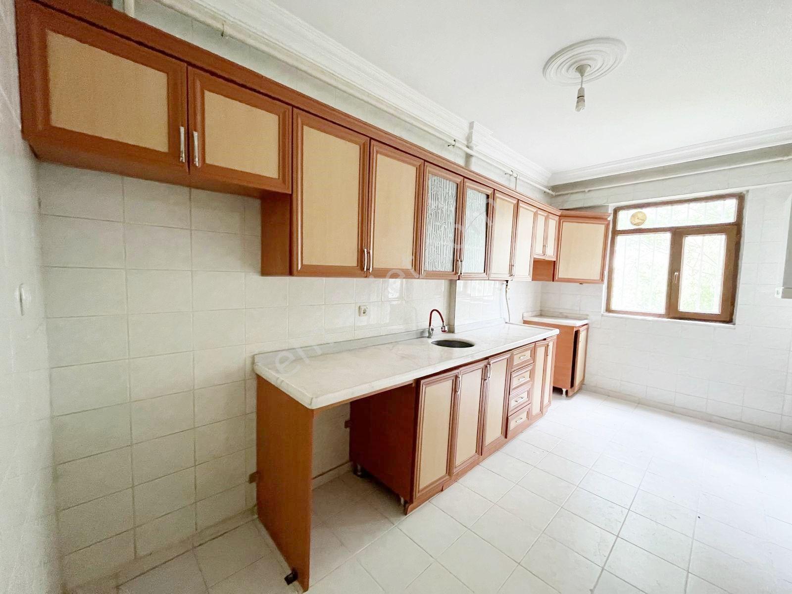 Taha Emlak Tan Yeniyol Cuma Pazarı Girişinde Kiralık 3+1 Daire - Görsel 3